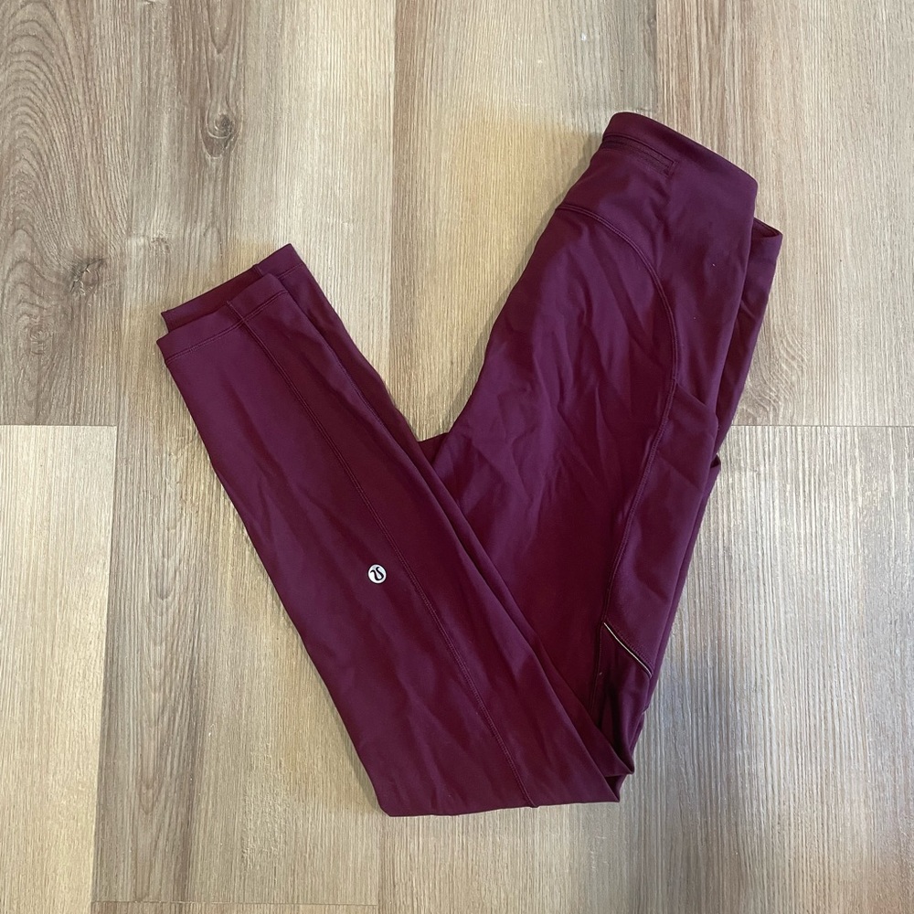 Lululemon women’s Burgundy Leggings